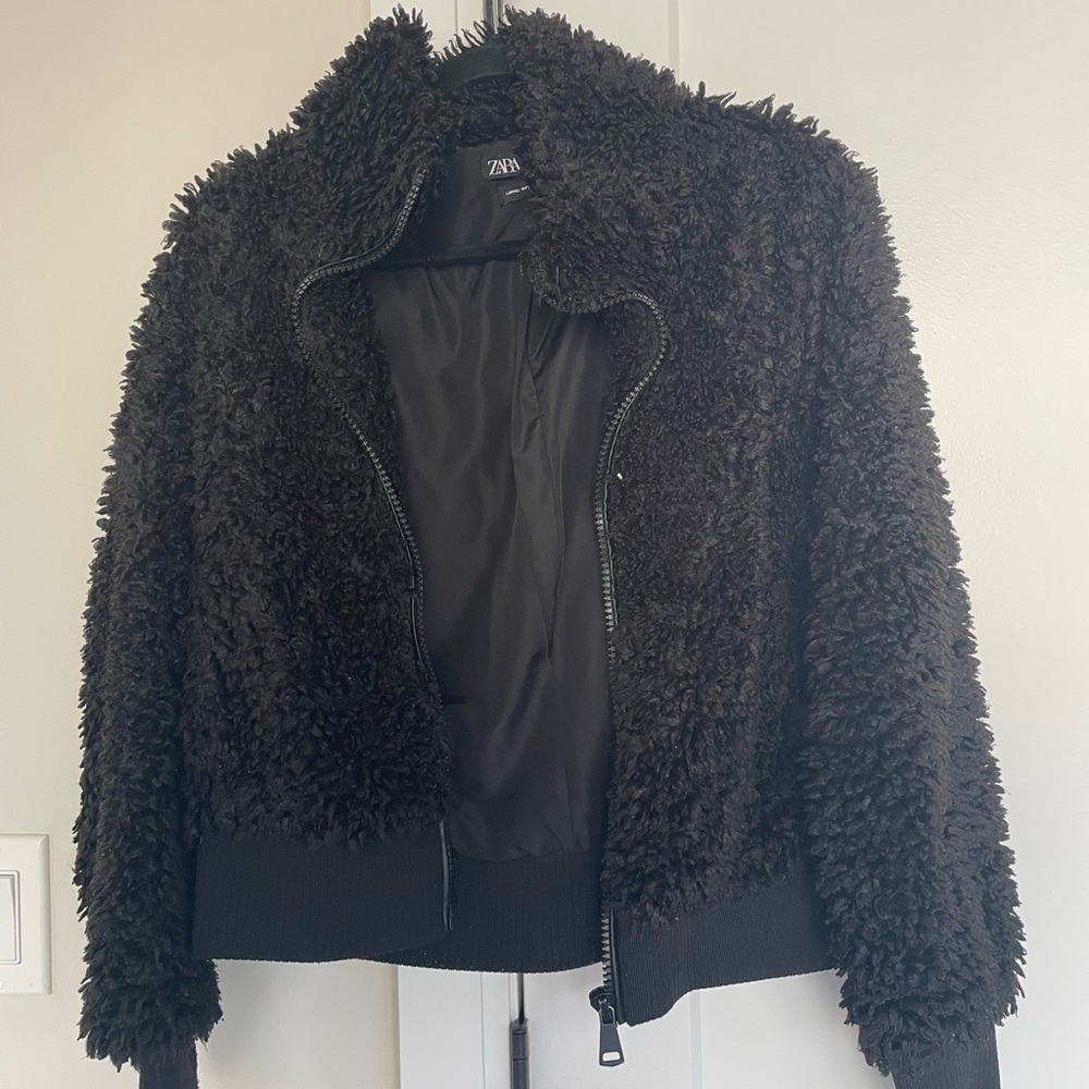 Zara fuzzy zip up jacket. Size small. Gently worn
